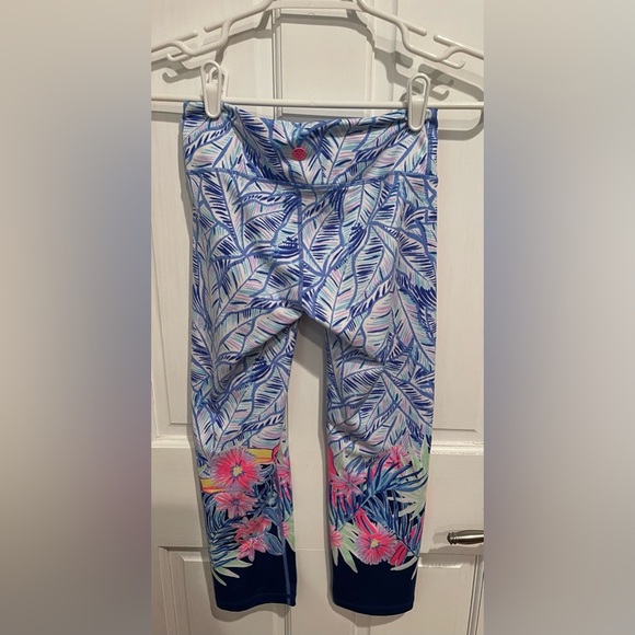 Lilly Pulitzer Leggings- Blue with Pink and Green Floral - Picture 3 of 4